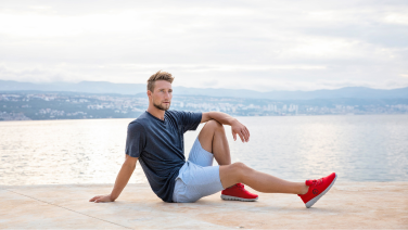Faire des exercices pour les pieds plats et soulager les douleurs