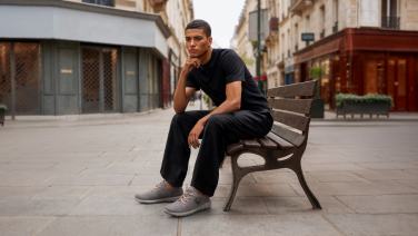 Douleurs au tendon d'Achille ? Voici comment une bonne paire de chaussures peut améliorer ton confort de course.